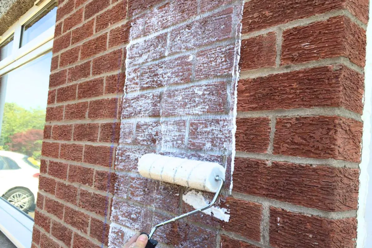 How to Choose the Right Sealer for Your Brick Walls
