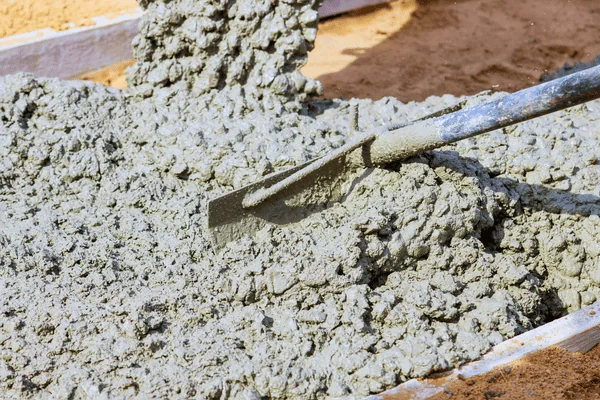 How to Mix Masonry Mortar — Ratios, Tips & Common Mistakes